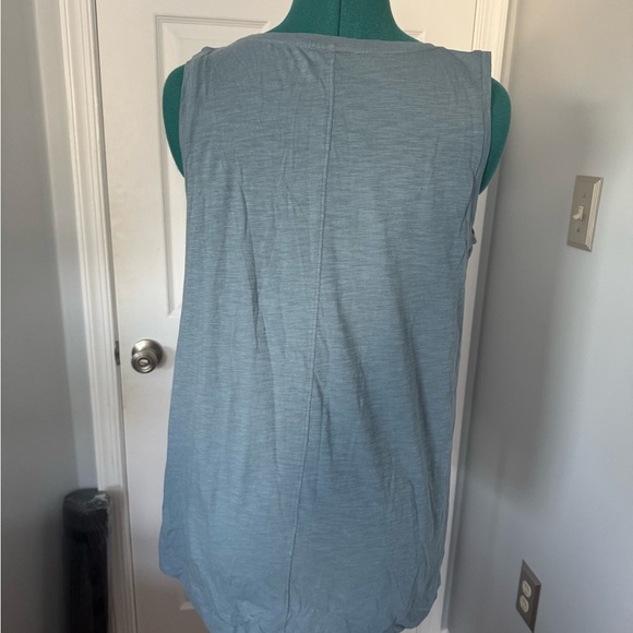 NWT LOFT M Cornflower Blue Embroidered Sleeveless Tank - Picture 5 of 7